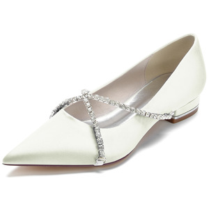 <span class=keywords><strong>Scarpe</strong></span> da sposa da donna con strass a punta in raso avorio con cinturino incrociato <span class=keywords><strong>tacco</strong></span> <span class=keywords><strong>basso</strong></span> - Product Image 6