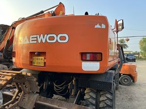รถขุดตีนตะขาบ DOOSAN DH130W/DH150W เครื่องยนต์ดีเซล ระบบไฮดรอลิก ราคาประหยัด เหมาะสำหรับโครงการในเมือง น้ำหนักเครื่อง 26000 กก. - Product Image 3