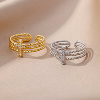Bague croisée plaquée or 18 carats à la mode et exquise sans ternissement Bague de couple réglable en zircon étincelant de style ouvert