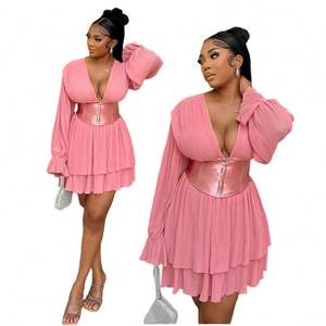 HK7423 Dernière conception tenues de printemps pour femmes Casual col en v manches évasées <span class=keywords><strong>haut</strong></span> court <span class=keywords><strong>et</strong></span> <span class=keywords><strong>jupe</strong></span> ensemble deux pièces pour femmes vêtements - Product Image 1