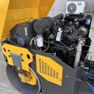 Mini compacteur à rouleau de route à double tambour de 1,5 tonne Moteur de construction à rouleau vibrant manuel Moteur de pompe inclus - Product Image 5