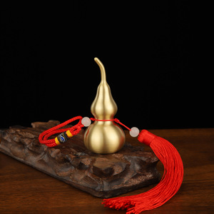 Pendentif Gourde en Cuivre Doré Ouvrable avec Pompon Rouge et Perles de Jade – <span class=keywords><strong>Symbole</strong></span> Traditionnel Chinois de Protection et de Prospérité pour la Décoration de la Maison et de la Voiture - Product Image 3