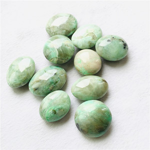 <span class=keywords><strong>Pietre</strong></span> di palma di <span class=keywords><strong>Chakra</strong></span> di cristallo di pietra di luna verde di pietra di cristallo naturale all'ingrosso per la decorazione - Product Image 5