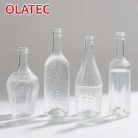 Bouteille en verre design OLATEC avec finition dégradée et accents métalliques, vert classique, pour cadeaux de luxe et décoration intérieure