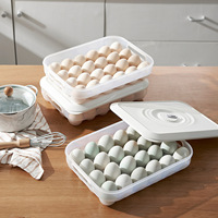 Boîte de rangement d'oeufs de cuisine en plastique portable empilable 20PCS conteneur de réfrigérateur de stockage d'oeufs avec minuterie