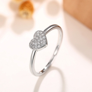 Anello Sweet Heart Pave per Donna, Gioiello Romantico alla Moda - Product Image 2