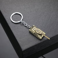 Porte-clés 3D Mini Tank en métal, modèle de char vintage en alliage de zinc, cadeau souvenir pour les fans