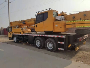 Grue de camion d'occasion 25 tonnes QY25K5-1 en bon état et en stock - Product Image 2