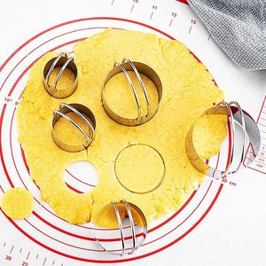 Lot de 8 emporte-pièces personnalisés en acier inoxydable argenté, écologiques, avec poignée, pour donuts, biscuits et pâtisseries - Product Image 4