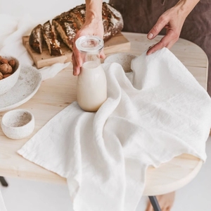 Servilletas de Lino 100%, Servilletas de Tela de Lino Bordadas a Mano Personalizadas para Bodas - Product Image 5