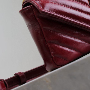 2025 thiết kế mới tính khí cho không có gì thời trang sang trọng màu đỏ sáp da tiệc Túi mỹ phẩm túi da túi - Product Image 5