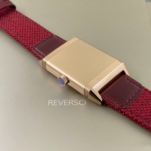 นาฬิกา Reverso รุ่นคลาสสิก หน้าปัดสีแดง ตัวเรือนทองหรู สายหนัง ดีไซน์ย้อนยุค หรูหรา ออกแบบพิเศษ นาฬิกาสองหน้า - Product Image 3
