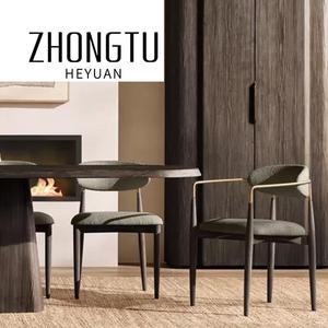 Silla de comedor de madera antigua moderna <span class=keywords><strong>para</strong></span> el hogar más vendida, Sillón tapizado de <span class=keywords><strong>tela</strong></span> <span class=keywords><strong>para</strong></span> sala de estar, cafetería, restaurante, sillón con marco de Metal - Product Image 2