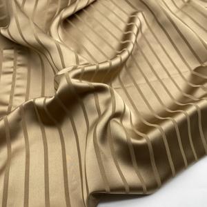 Tela de satén jacquard con <span class=keywords><strong>mango</strong></span> muy suave, similar a la tela de ácido acético, 100% poliéster, a rayas - Product Image 1