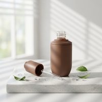Flacon compte-gouttes en verre cosmétique mat couleur personnalisée avec pulvérisation, sérigraphie et marquage à chaud pour l'emballage d'huiles essentielles et de sérums