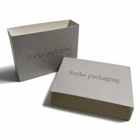 Emballage de luxe écologique personnalisé en papier pour chaussettes avec logo imprimé et bande en carton
