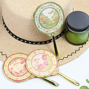 Vendite calde <span class=keywords><strong>specchio</strong></span> da viaggio di lusso <span class=keywords><strong>Vintage</strong></span> <span class=keywords><strong>trucco</strong></span> compatto a mano oro rosa nero rosa <span class=keywords><strong>specchio</strong></span> portatile con manico - Product Image 4