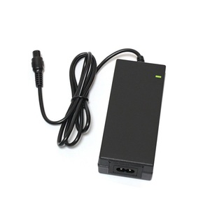 <span class=keywords><strong>Chargeur</strong></span> de batterie lithium-ion 16,8V 25,2V 3A 4A 5A pour <span class=keywords><strong>hoverboard</strong></span>, compatible avec les batteries de la série 6 21,6V 22,2V <span class=keywords><strong>24V</strong></span> avec connecteur GX16 3 broches - Product Image 4