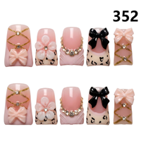 Faux Ongles Press-On Faits Main 656-660 Couleurs Fleurs Canard, 10 Pièces, Styles de Design Uniques pour Doigts