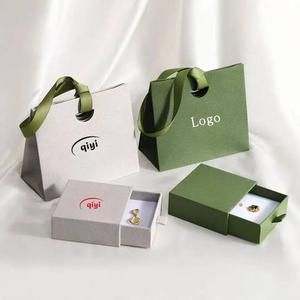 Caja de Regalo de Lujo con Logotipo Personalizado, Impresión Digital, Embalaje de Papel Plegable, Fabricante y Proveedor de Vietnam - Product Image 5