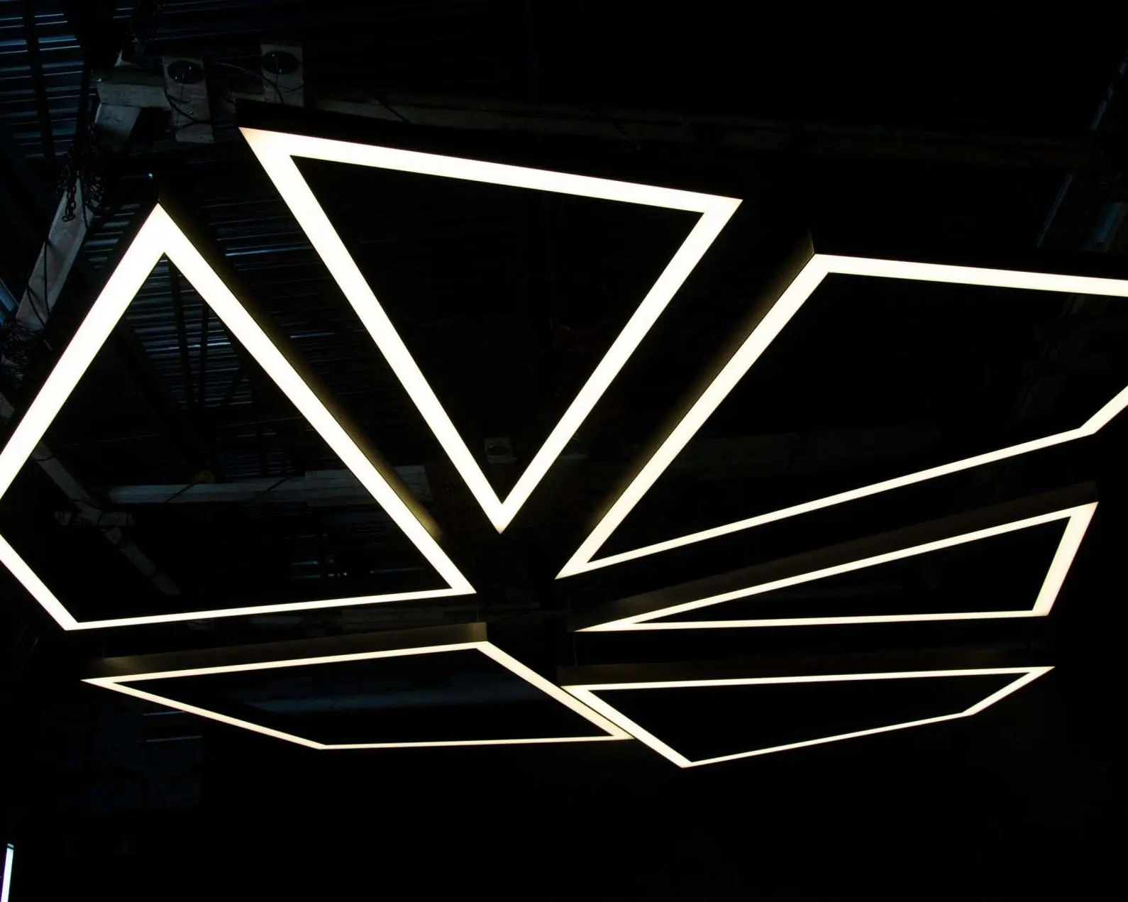 Современная большая геометрическая Люстра для гостиничного проекта, роскошная Инженерная светодиодная Подвесная лампа для высоких потолков, вилла, гостиница, DMX
