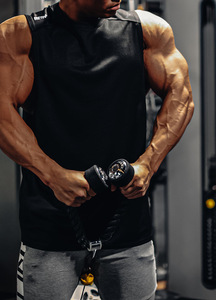 Débardeur d'entraînement athlétique ajusté - Blanc en polyester pour hommes, idéal pour les séances d'entraînement intenses et la musculation - Product Image 6