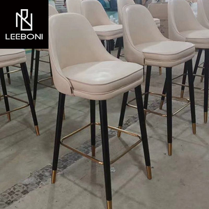 Taburete de <span class=keywords><strong>Bar</strong></span> de lujo de cuero tapizado moderno, sillas de altura de mostrador con 4 Patas de madera maciza, sillas de <span class=keywords><strong>bar</strong></span> para <span class=keywords><strong>restaurante</strong></span> y <span class=keywords><strong>bar</strong></span> - Product Image 3