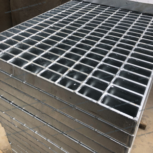 Kết thúc mạ kẽm nhúng nóng 1500mm G405 thanh thép trơn cho lưới tàu sử dụng - Product Image 1