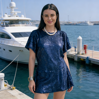Robe courte à sequins pour femme, col rond, col drapé séduisant, entièrement doublée pour plus de confort, idéale pour les soirées cocktails et les boîtes de nuit