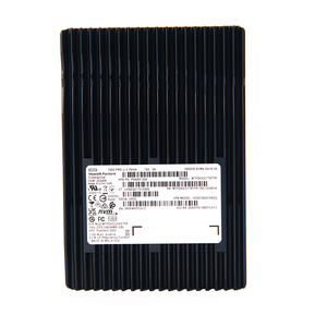 SSD NVMe Gen4 x4 haute performance MTFDKCC1T9TFR 7450 PRO 1,92 To, haute vitesse, faible latence, U.3 pour serveur et centre de données - Product Image 4