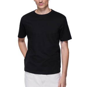 Camiseta Ligera y Transpirable de Algodón Negro para Hombre, Corte Regular, Cuello sin Etiqueta y Diseño Cómodo para Todo el Día - Product Image 2