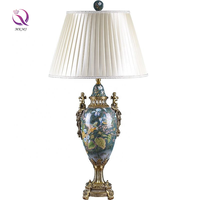 Lampe en céramique européenne vintage maison salon chambre lampe de table de chevet pour mettre une maison luxueuse accessoires d'intérieur