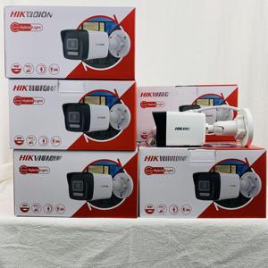 HIKVISION 8 ميجا بكسل الرصاصة الذكية من من من من من من من من من خلال رؤية ليلية بألوان كاملة مع ميكروفون حركة مدمجة - Product Image 2