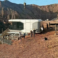 Unité modulaire de capsule spatiale moderne |   Cabine préfabriquée futuriste pour appartements urbains et projets de logement innovants