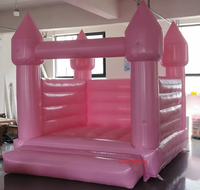 Équipement de jeu mou de fosse à balles blanc et rose 4 * 4ft porte à porte 6 * 6ft aire de jeux ensemble de mousse de jeu souple piscines à balles