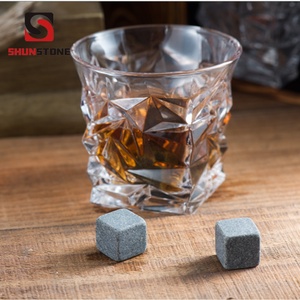 Impressionnant Pierres de <span class=keywords><strong>Whisky</strong></span> Coffret avec 2 Verres De Luxe Boîte À La Main avec 8 <span class=keywords><strong>Granit</strong></span> <span class=keywords><strong>Whisky</strong></span> Roches Glaçons - Product Image 4