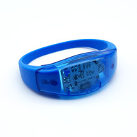 Bracelet de bruit LED activé par le son avec lumières clignotantes pour les concerts de fête Ramadan et remise des diplômes-Vente chaude