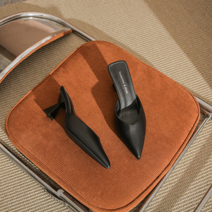 6777A Mules de punta puntiaguda para mujer, tacones altos de cuero PU, estilo coreano, tendencia de moda, zapatos sin cordones para todas las estaciones - Product Image 2