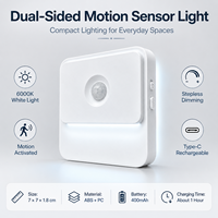 Lampe de nuit LED moderne à détecteur de mouvement, double face, rechargeable, carrée, en ABS, 6000K, à intensité variable en continu, type C, pour chambre à coucher