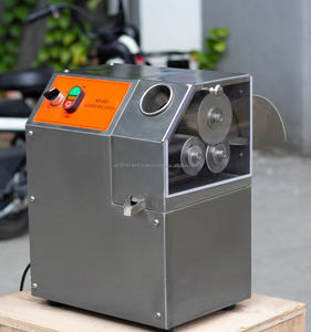 เครื่องคั้นน้ำอ้อยสแตนเลสแนวตั้งขนาดเล็กสำหรับใช้ในเชิงพาณิชย์ โรงงานแปรรูปผลไม้ มอเตอร์ประสิทธิภาพสูงสำหรับใช้ในร้านค้า - Product Image 6