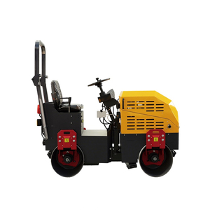 Compacteur vibrant routier à tambour simple ou double, 1, 3, 5 tonnes, 5,5 CV, 7 CV, 20 CV, à essence ou diesel, avec commande hydraulique, autoporté - Product Image 1