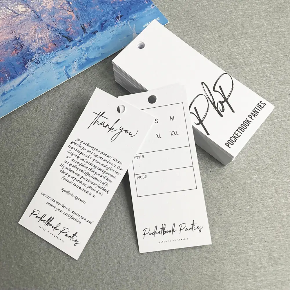 Benutzer definierte Luxus Kleidungs stück Swing Tags Kleidung Label Markenname Logo Kunststoff Hang Tag Benutzer definierte Papier Hangtags für Kleidung Eigenes Logo