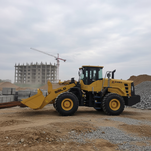 Maquinaria de Movimiento de Tierras de Alta Eficiencia, Cargadora de Ruedas L956f de 5 Toneladas con Cucharón de 3m³, Versátil para Granjas y Almacenes, 956l 956f en Venta - Product Image 1