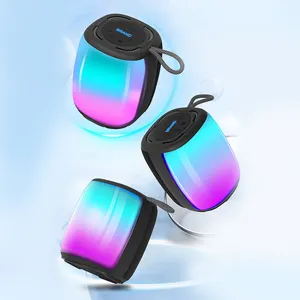 2024 venta al por mayor OEM marca impermeable altavoces Bluetooth con luz RGB para deportes al aire libre sonido