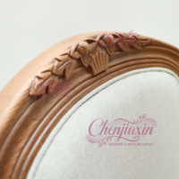 Chaise Louis en résine vintage tendance 2026 pour hôtels et événements, fauteuil de réception facile à assembler, chaise Louis en plastique pour extérieur et mariages