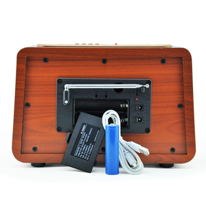 Radio Portátil R-1968BT RAISENG AM/FM/SW de Buena Sensibilidad con Reproductor USB, Estilo Retro de Madera - Product Image 6