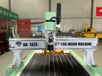 Machine de production de panneaux de porte d'armoire CNC 1325 avec changeur d'outils automatique (ATC) pour le travail du bois