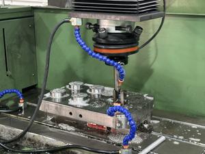 ODM OEM développement de moules en plastique sans fil robot de nettoyage de fond de <span class=keywords><strong>piscine</strong></span> aspirateur d'étang à poissons coquille en plastique fabricant de moules - Product Image 5