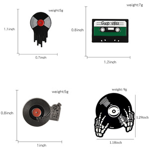 Spilla in smalto per amanti della musica punk, con design 'Good Vibes' e giradischi DJ, distintivo da bavero per <span class=keywords><strong>jeans</strong></span> e camicie, gioiello gotico accattivante, regalo - Product Image 5