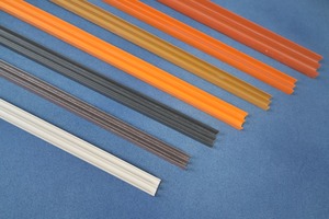 Perfil de PVC en Forma de E Resistente a Químicos y a la Corrosión para Enmarcado de Paneles y Protección de Bordes - Product Image 5
